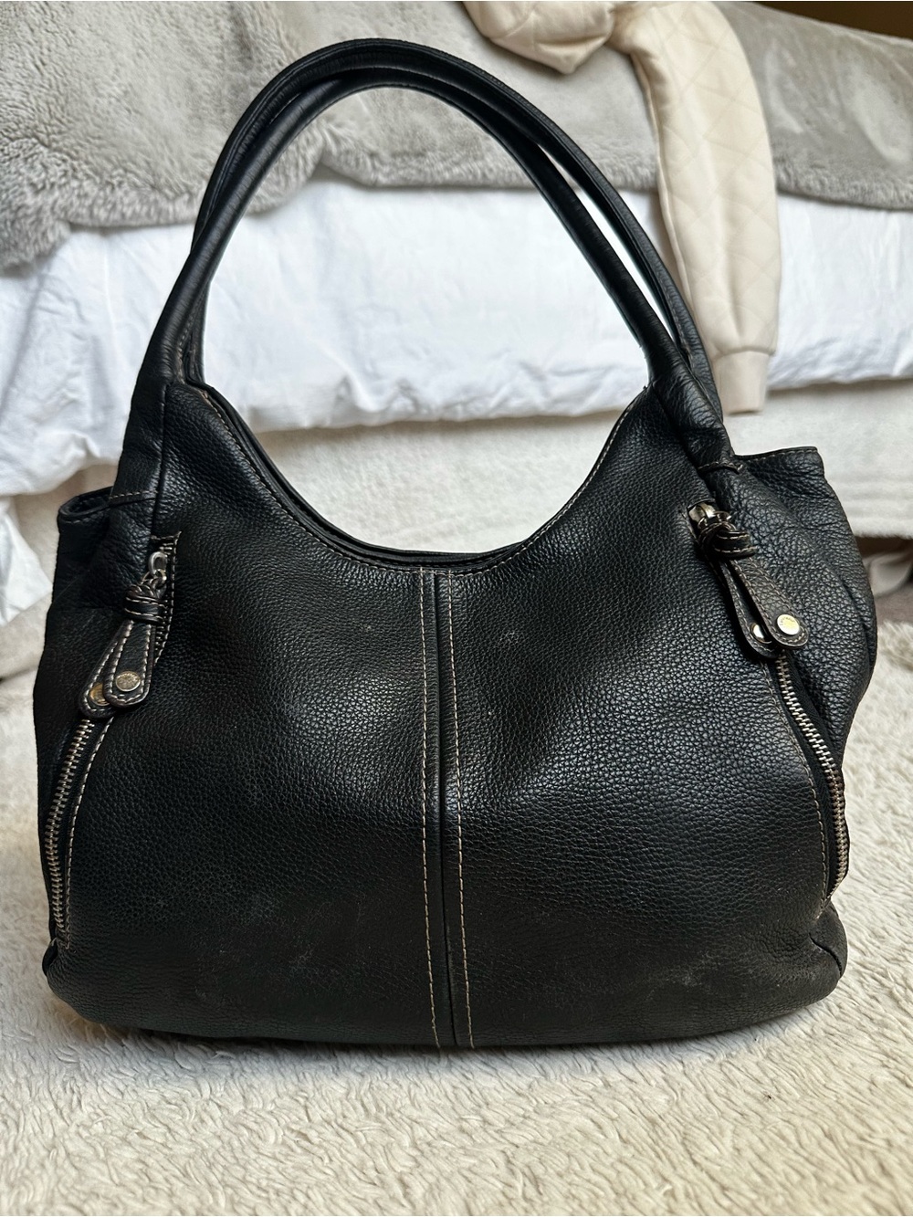 Tignanello Black Genuine Leather Hobo Shoulder Bag Multi Pocket Vintage